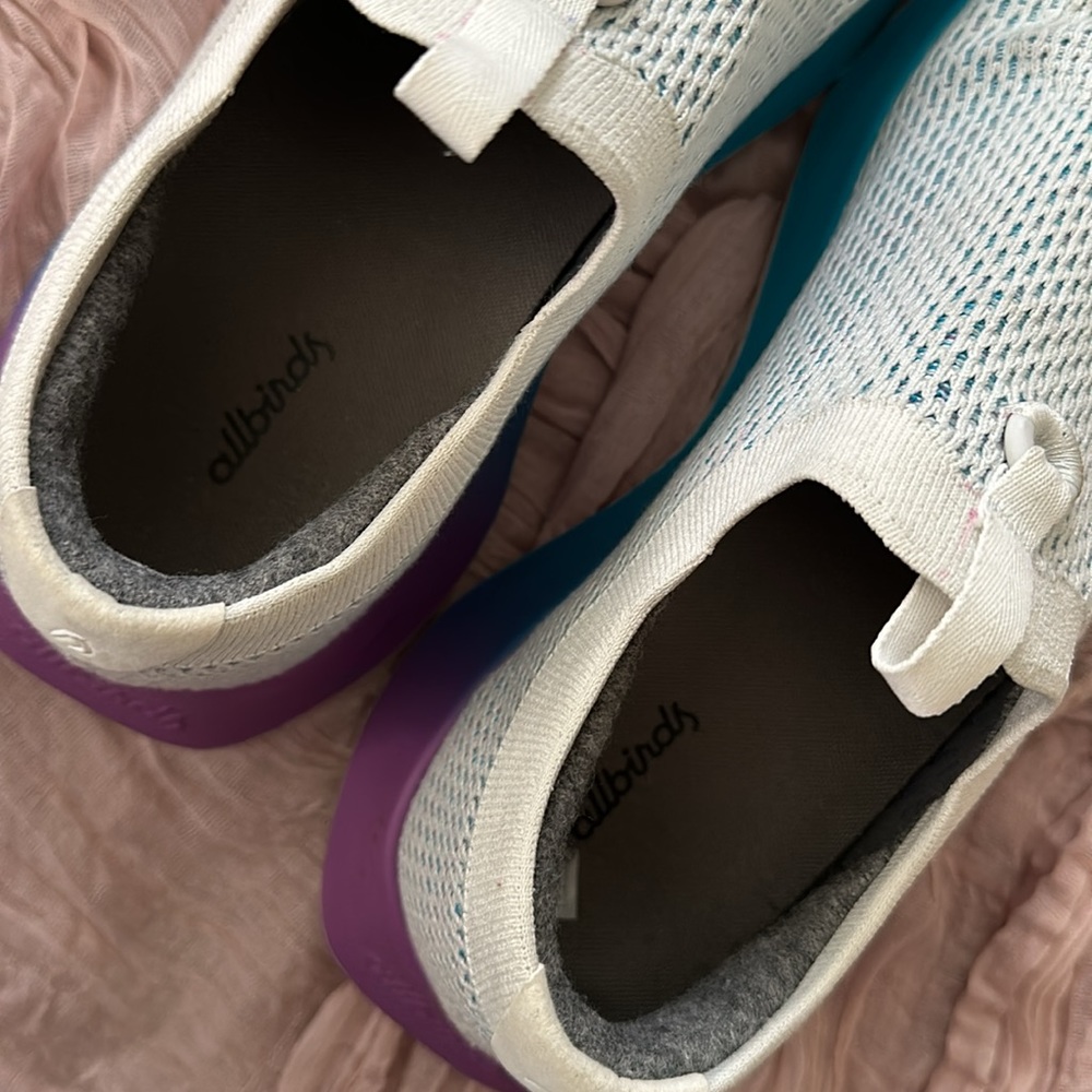 All birds shoes men’s 11, women 12.5 runs big and wide - Picture 5 of 7